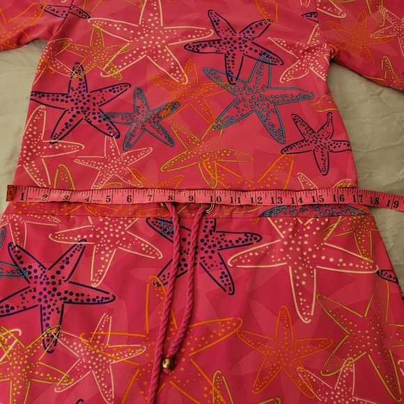Pink vibrant dress with short sleeves size XS but roomy - Picture 3 of 6